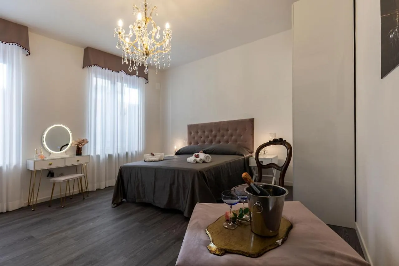 Sinfonia 23 Hotel Ravenna 0*,